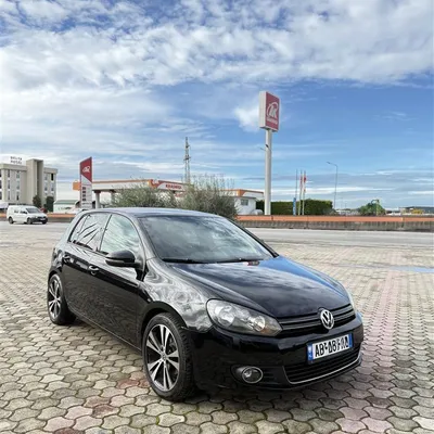 Volkswagen Golf 2010 në shitje