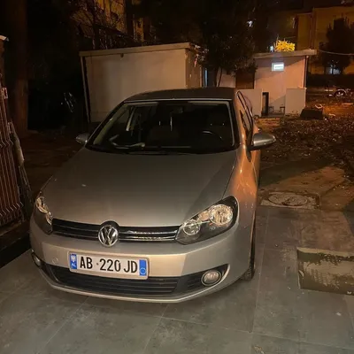 Volkswagen Golf 2009 në shitje