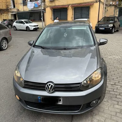 Volkswagen Golf 2009 në shitje