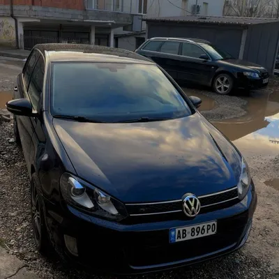Volkswagen Golf 2011 në shitje