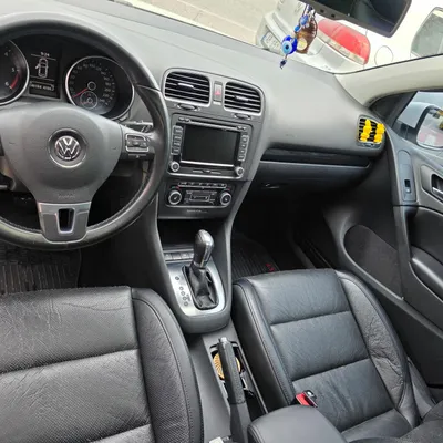 Volkswagen Golf 2013 në shitje