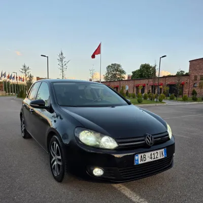 Volkswagen Golf 2010 në shitje