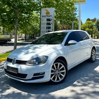 Volkswagen Golf 2015 në shitje