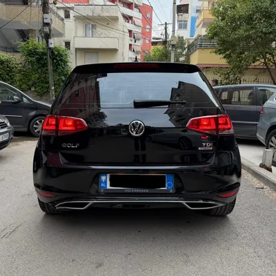 Volkswagen Golf 2013 në shitje