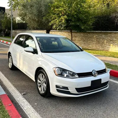 Volkswagen Golf 2017 në shitje