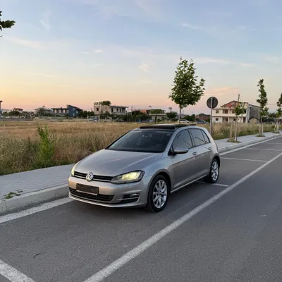 Volkswagen Golf 2014 në shitje
