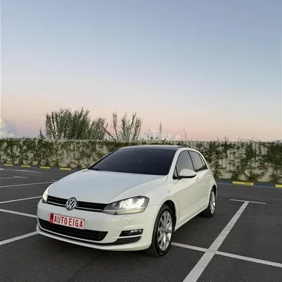 Volkswagen Golf 2015 në shitje