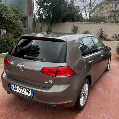 Volkswagen Golf 2014 në shitje