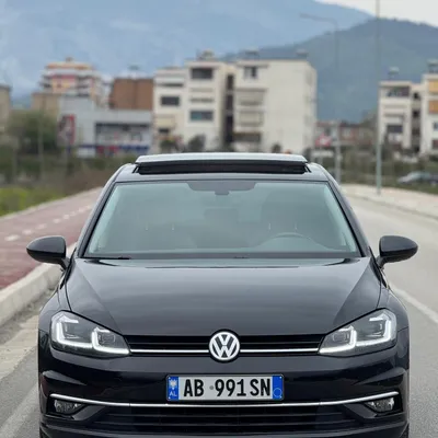 Volkswagen Golf 2019 në shitje