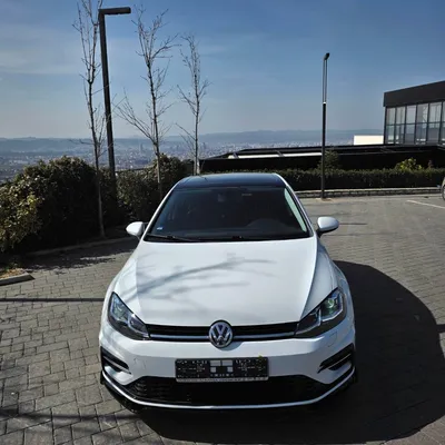 Volkswagen Golf 2019 në shitje
