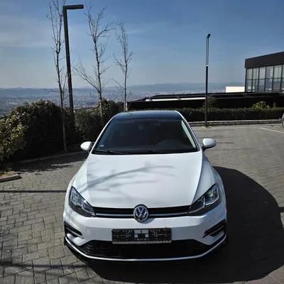 Volkswagen Golf 2019 në shitje