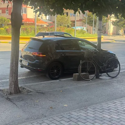Volkswagen Golf 2015 në shitje