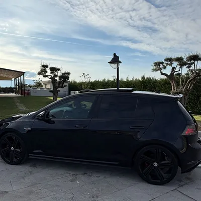 Volkswagen Golf 2015 në shitje