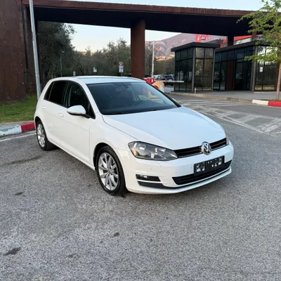Volkswagen Golf 2013 në shitje