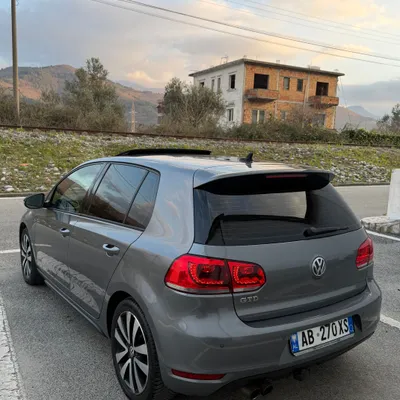 Volkswagen Golf 2013 në shitje