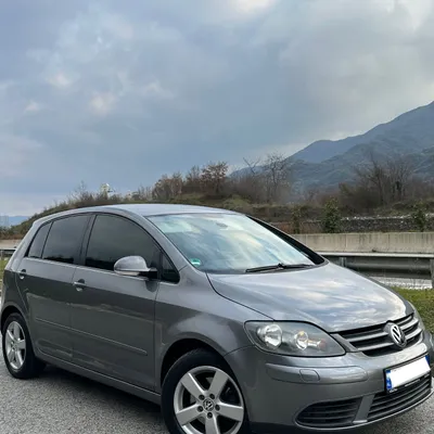Volkswagen Golf 2005 në shitje