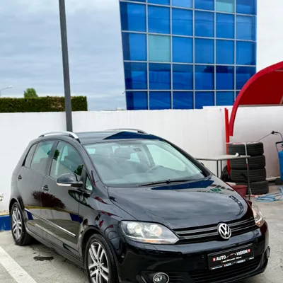 Volkswagen Golf 2011 në shitje