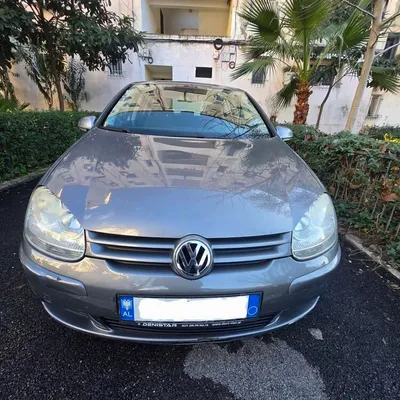 Volkswagen Golf 2008 në shitje