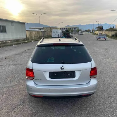 Volkswagen Golf 2008 në shitje