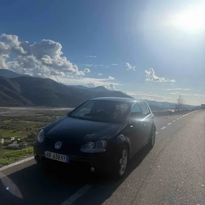 Volkswagen Golf 2004 në shitje