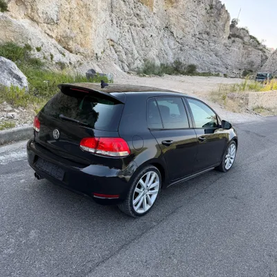 Volkswagen Golf 2009 në shitje
