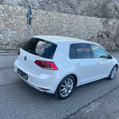 Volkswagen Golf 2013 në shitje