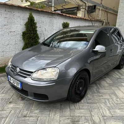 Volkswagen Golf 2006 në shitje