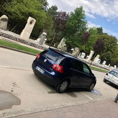 Volkswagen Golf 2004 në shitje