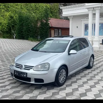 Volkswagen Golf 2005 në shitje