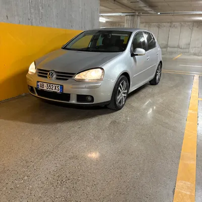 Volkswagen Golf 2008 në shitje