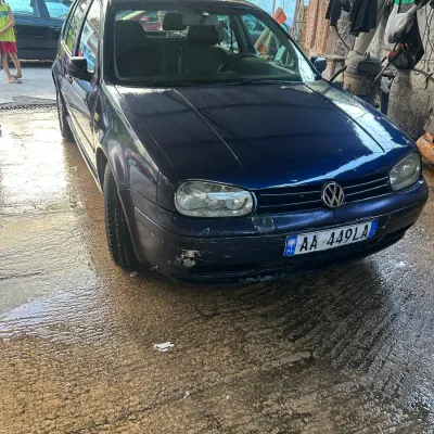 Volkswagen Golf 2000