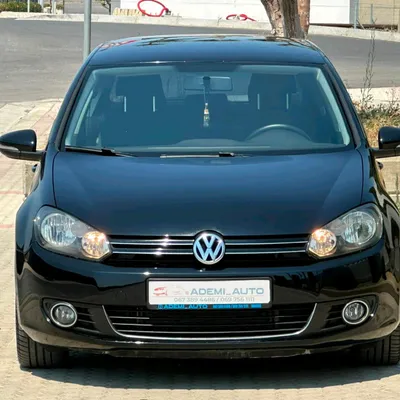 Volkswagen Golf 2012 në shitje