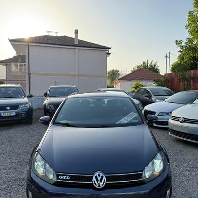 Volkswagen Golf 2010 në shitje