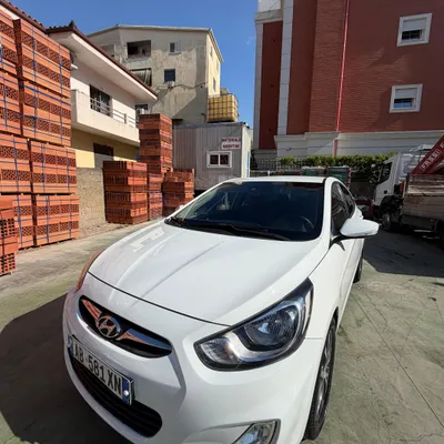 Hyundai Accent 2013 në shitje