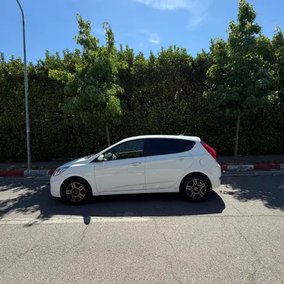 Hyundai Accent 2012 në shitje