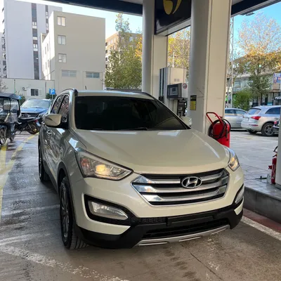 Hyundai Santa Fe 2013 në shitje