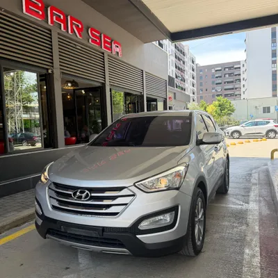 Hyundai Santa Fe 2013 në shitje