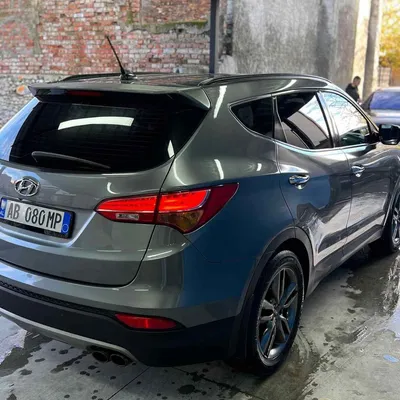 Hyundai Santa Fe 2012 në shitje