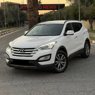 Hyundai Santa Fe 2013 në shitje