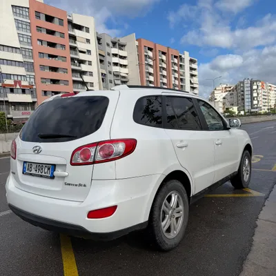 Hyundai Santa Fe 2010 në shitje