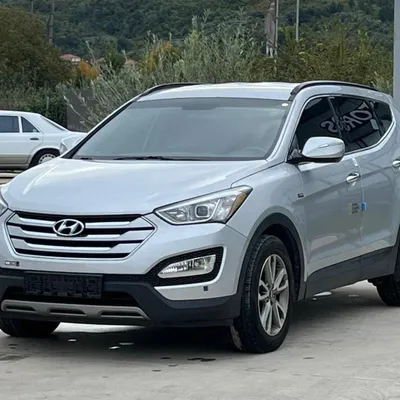 Hyundai Santa Fe 2013 në shitje