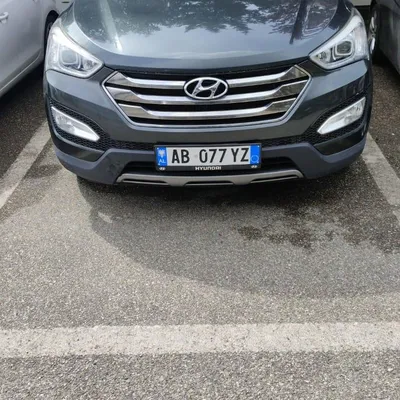 Hyundai Santa Fe 2013 në shitje