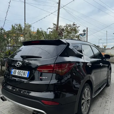 Hyundai Santa Fe 2013 në shitje