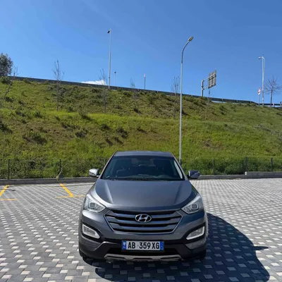 Hyundai Santa Fe 2013 në shitje