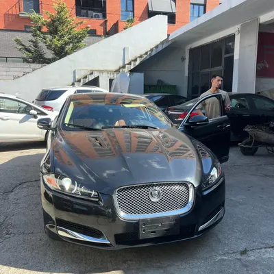 Jaguar XF
