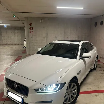 Jaguar XE 2016 në shitje