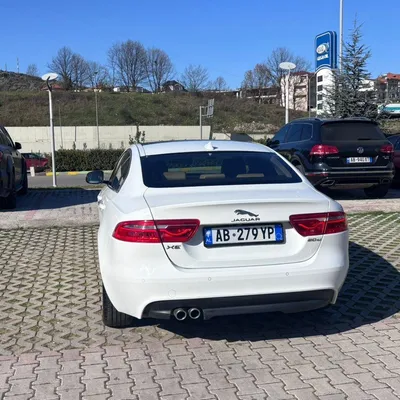 Jaguar XE