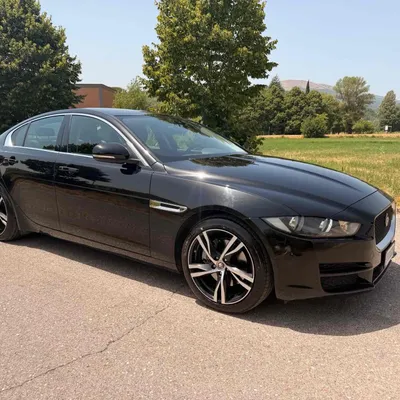 Jaguar XE 2020 në shitje