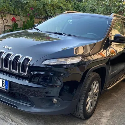 Jeep Cherokee 2015 në shitje