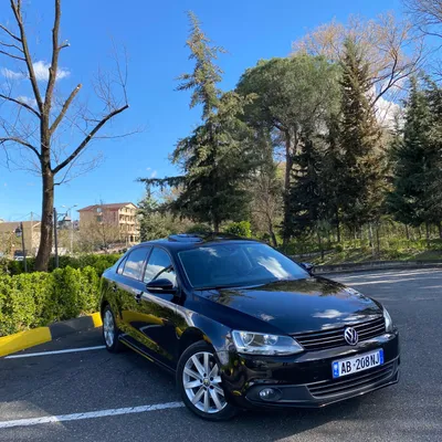 Volkswagen Jetta 2013 në shitje